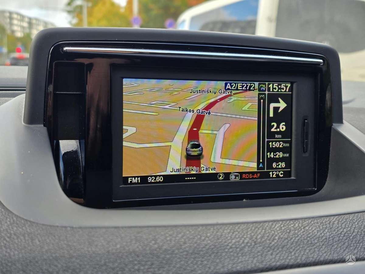 Renault Megane 2013 — photo 17