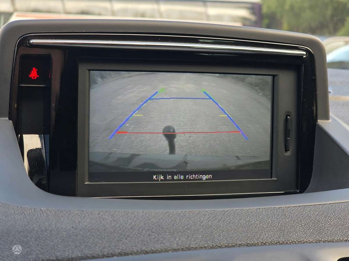 Renault Megane 2013 — photo 19