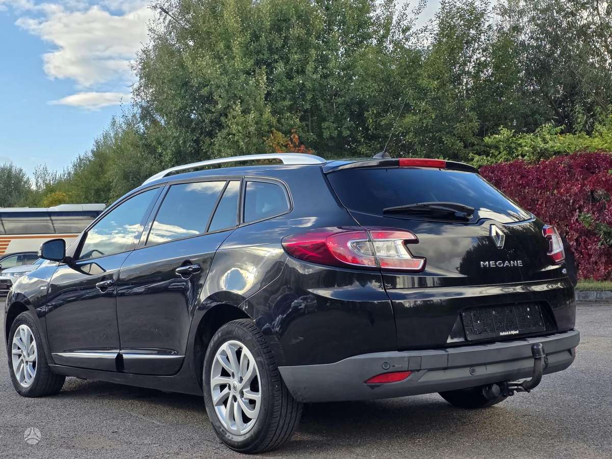 Renault Megane 2013 — rear view