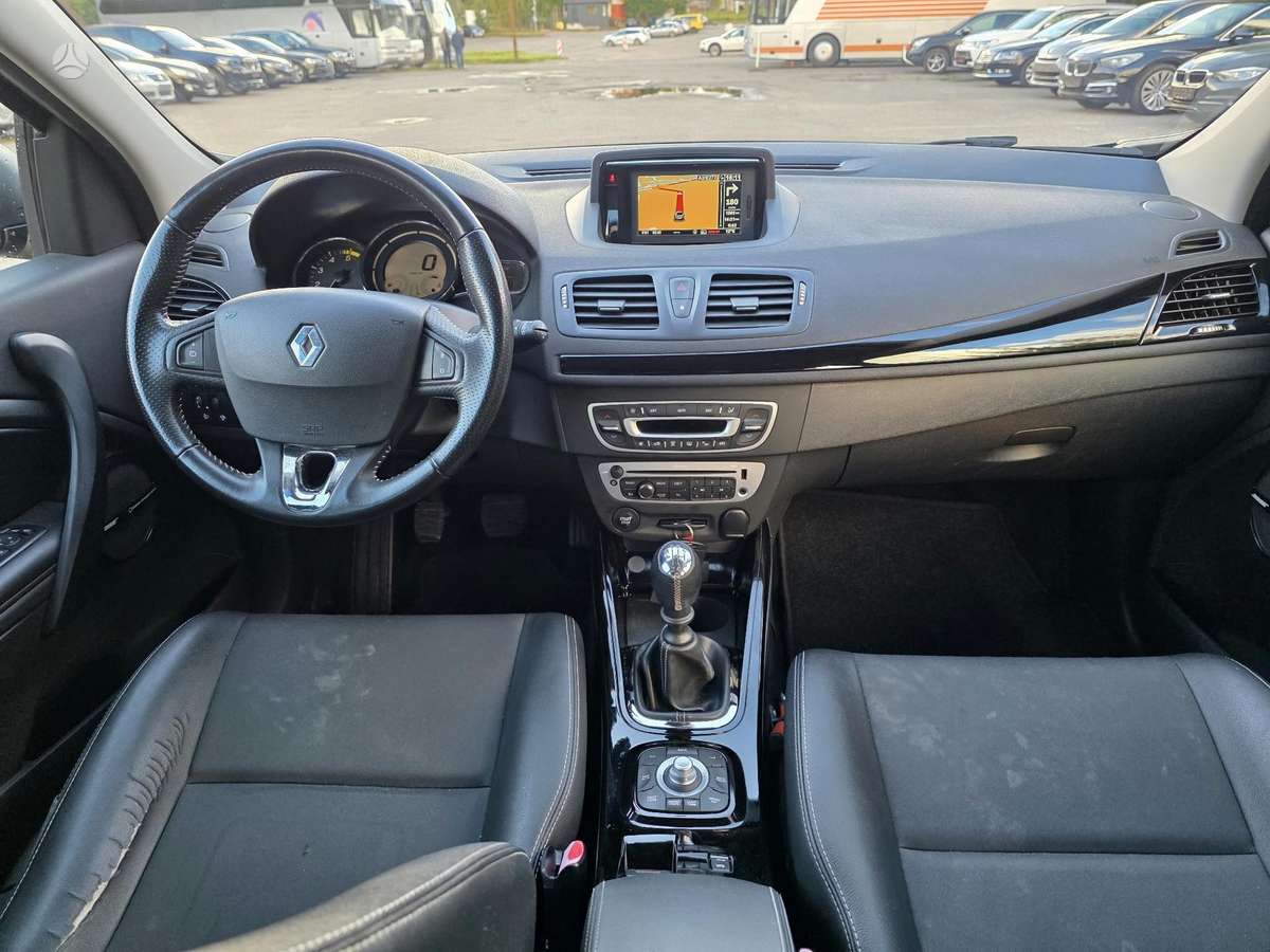 Renault Megane 2013 — photo 23