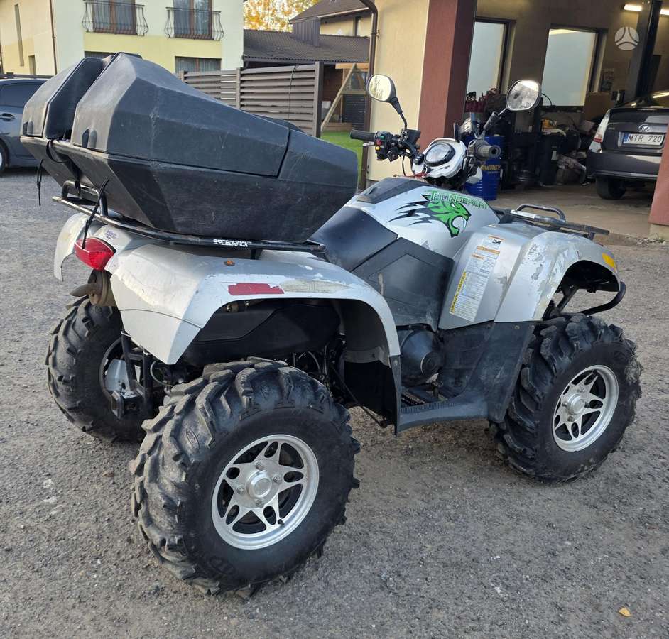Arctic Cat 2008 — interior