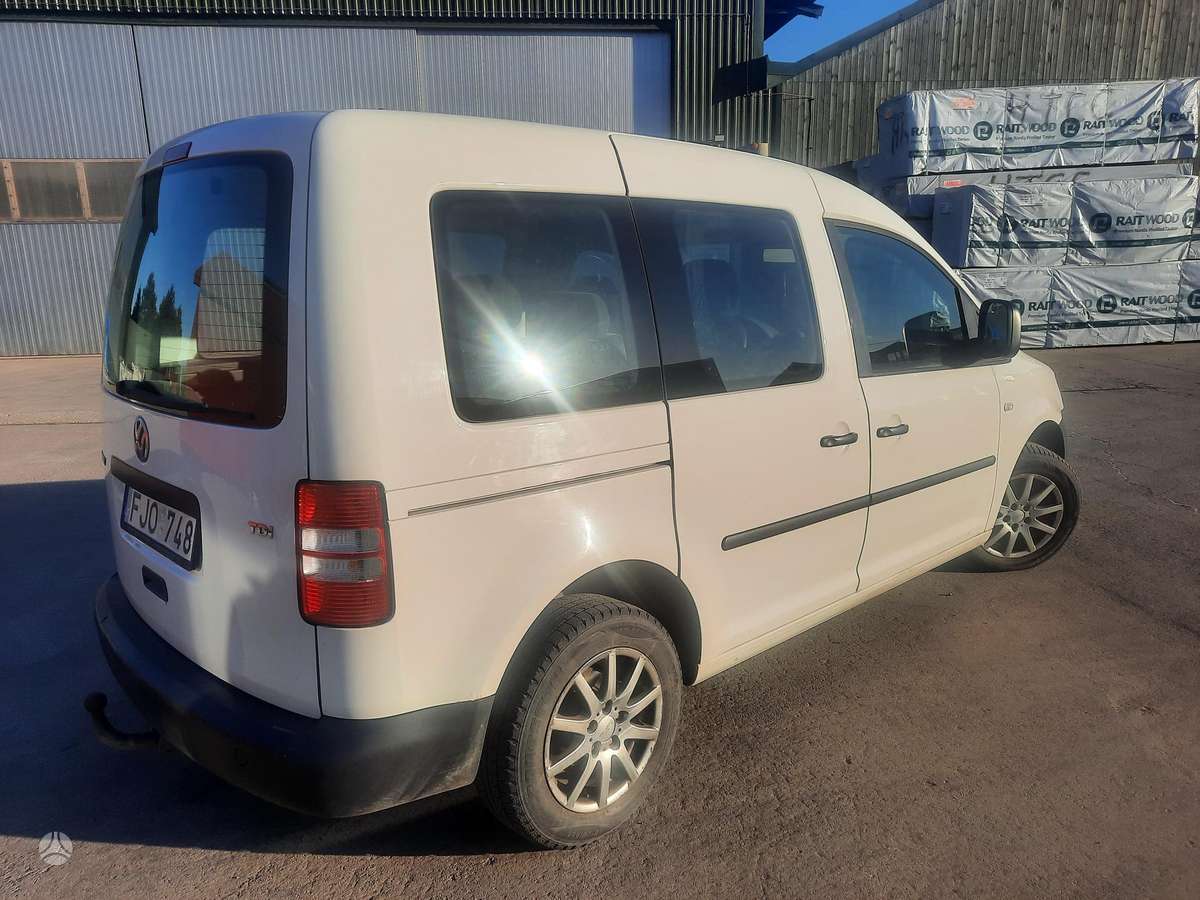 Volkswagen Caddy 2011 — engine 1598 cm³, 75 HP (55kW)