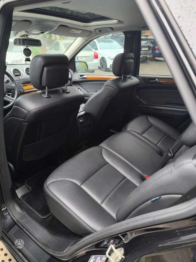 Mercedes-Benz ML320 2009 — photo 6