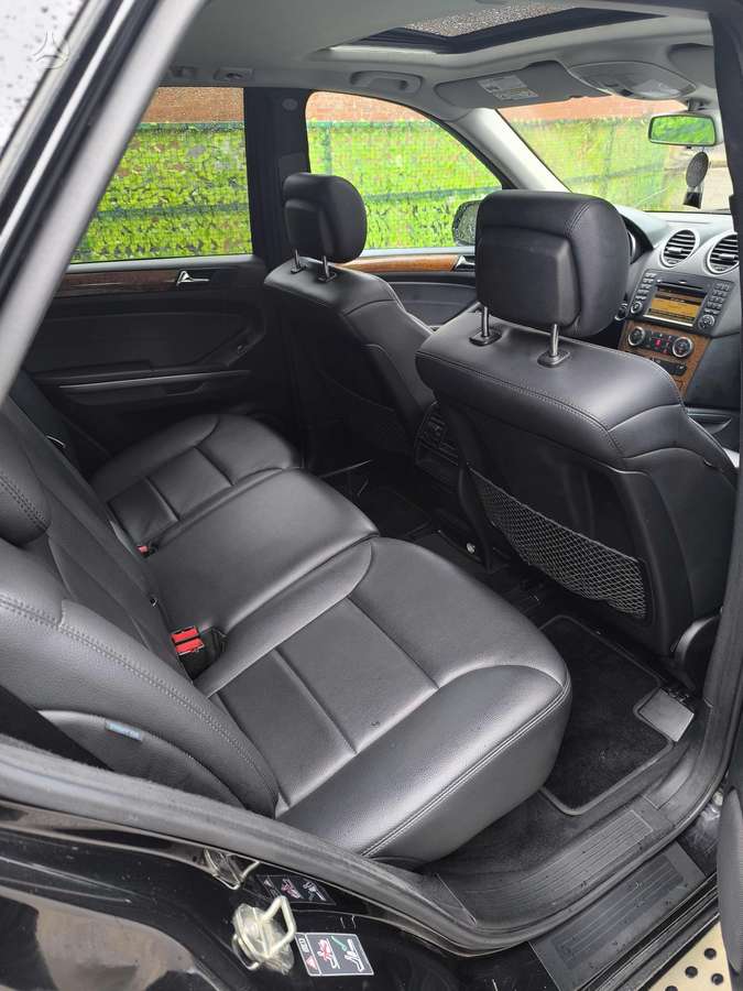 Mercedes-Benz ML320 2009 — photo 7