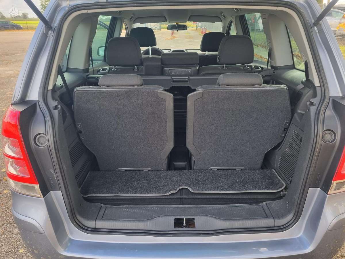 Opel Zafira 2010 — photo 15