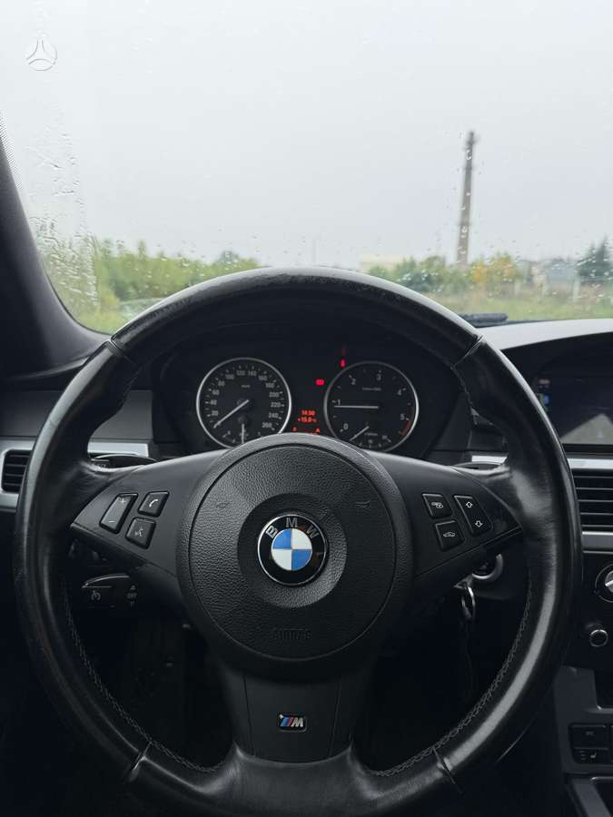 BMW 520 2008 — photo 10