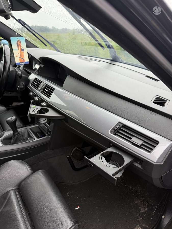 BMW 520 2008 — photo 9