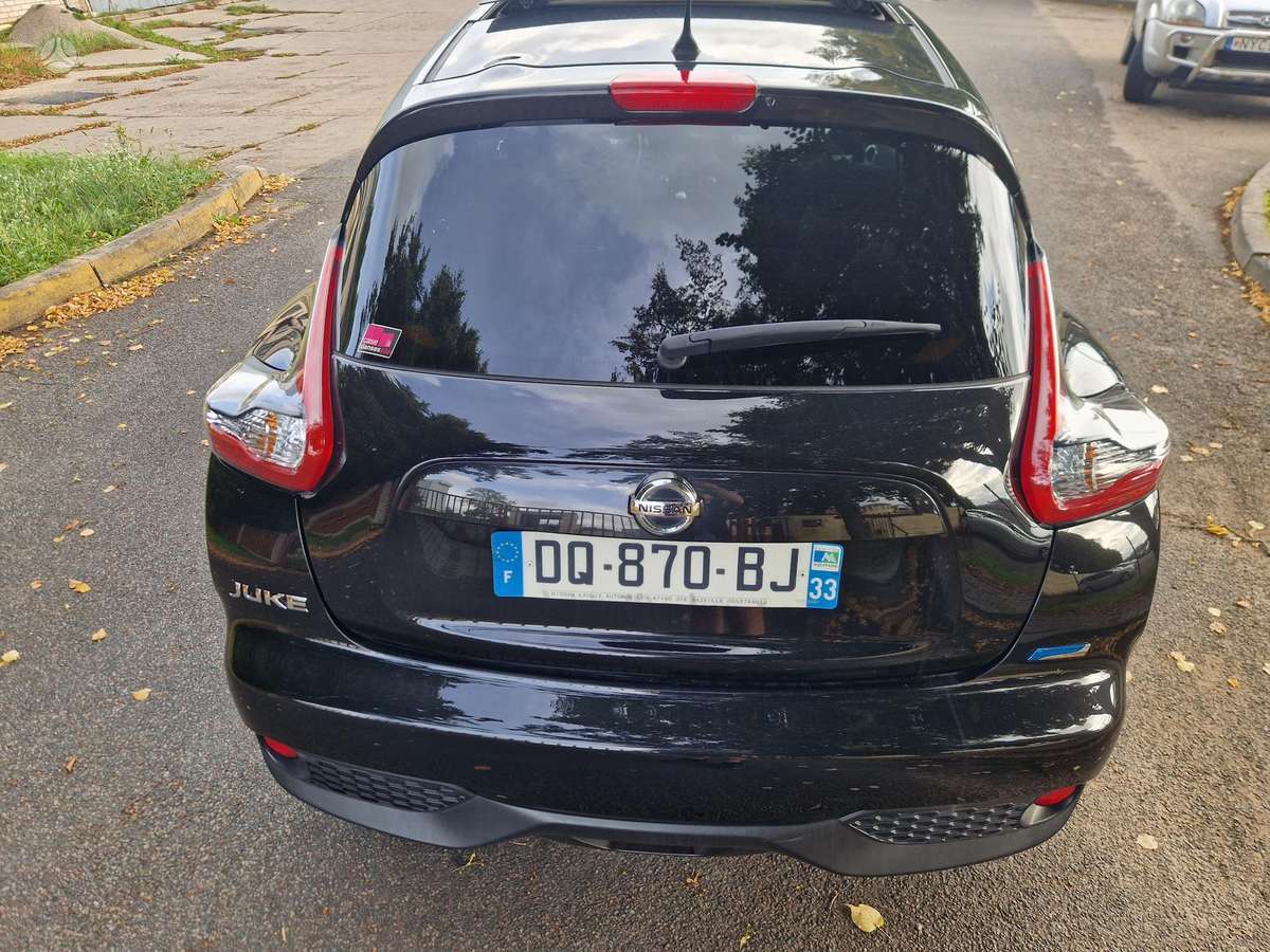 Nissan Juke 2015 — салон