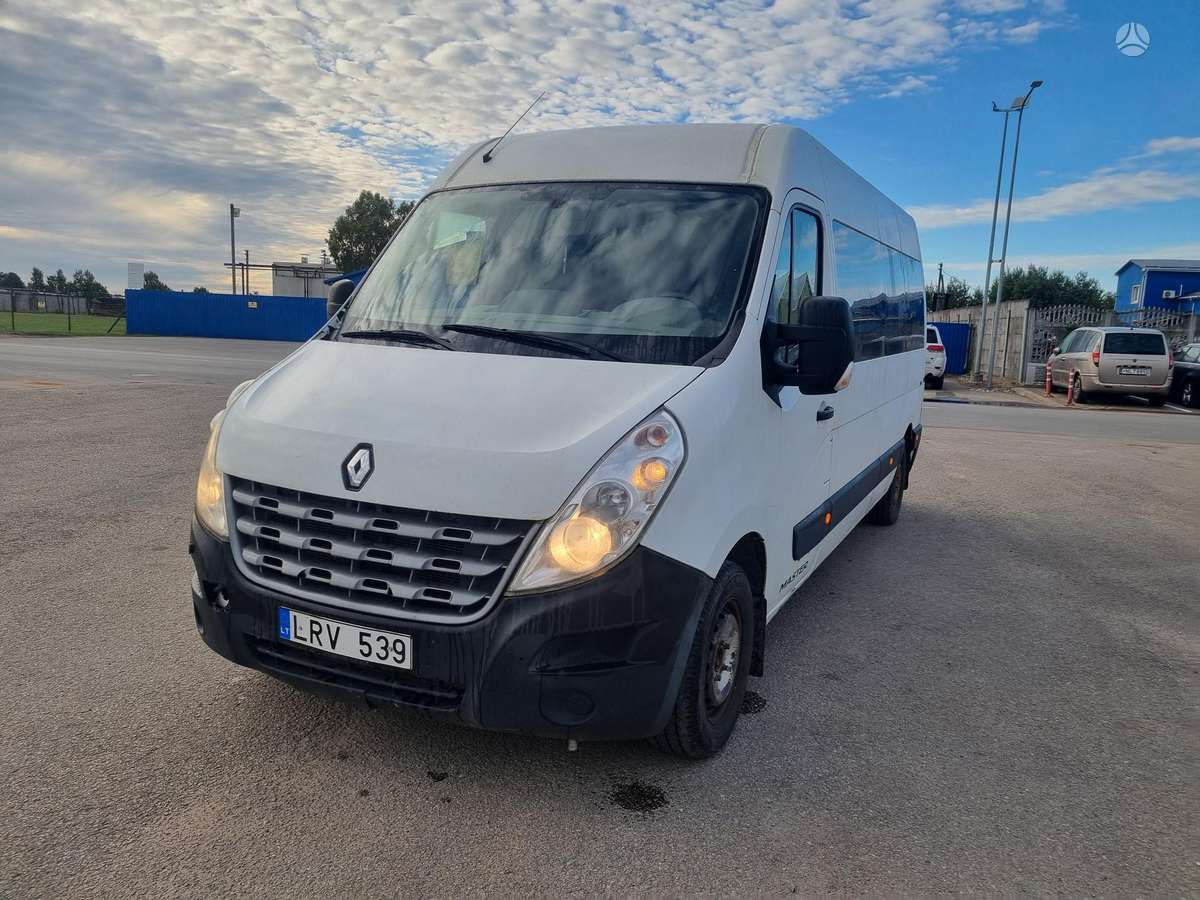 Renault Master 2014 — rear view