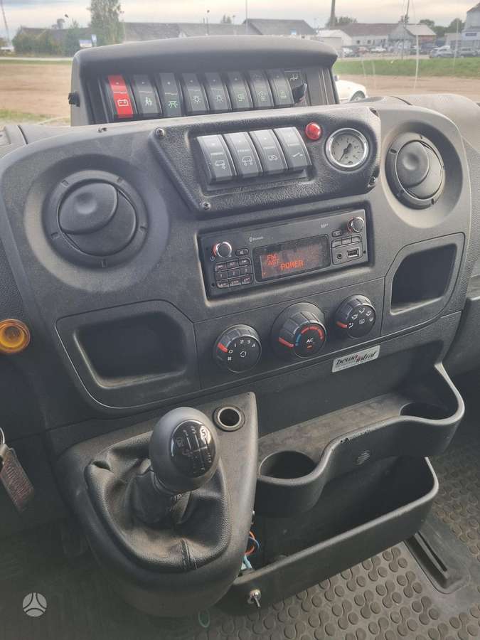 Renault Master 2014 — photo 24