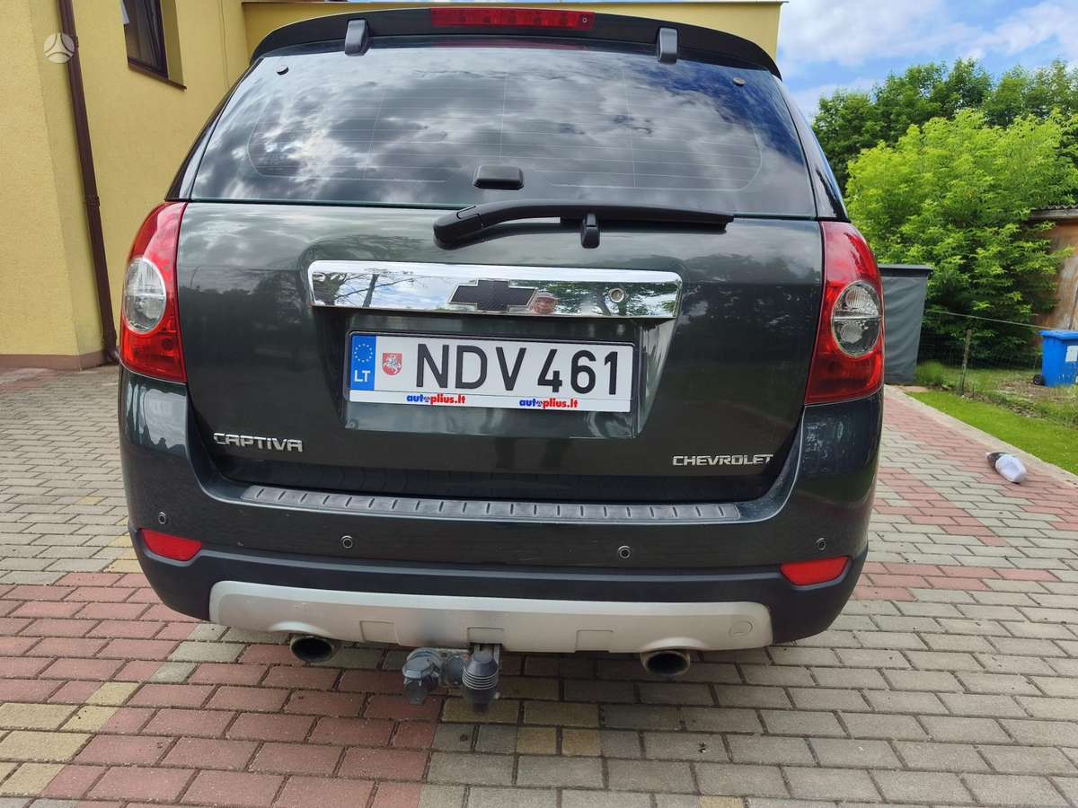 Chevrolet Captiva 2009 — салон