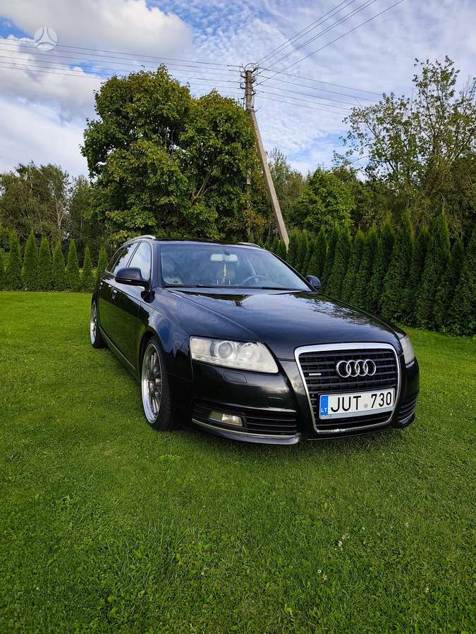 Audi A6 2010 — interior