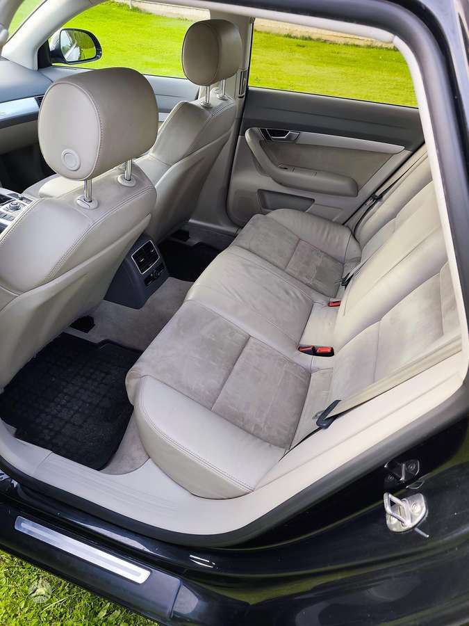Audi A6 2010 — photo 7