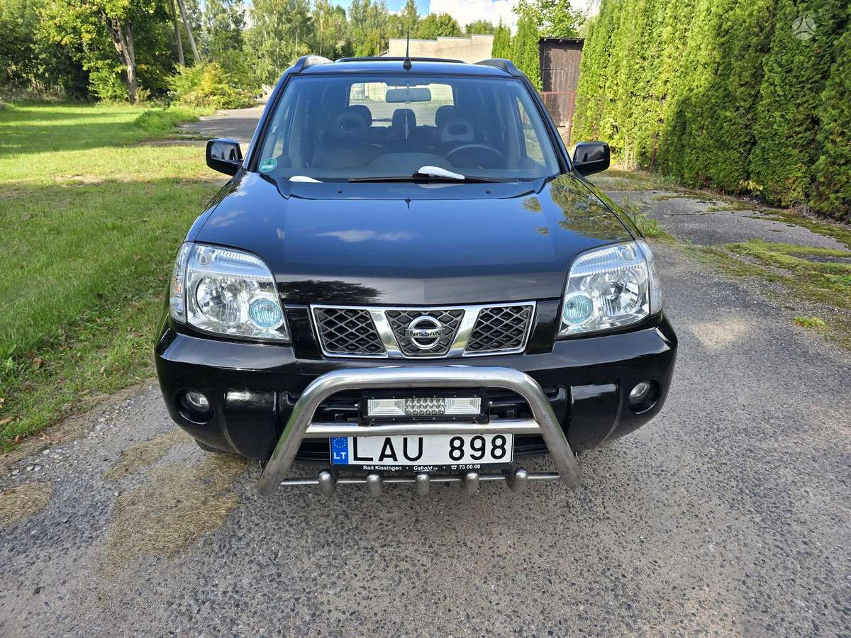 Nissan X-Trail 2006 — interior