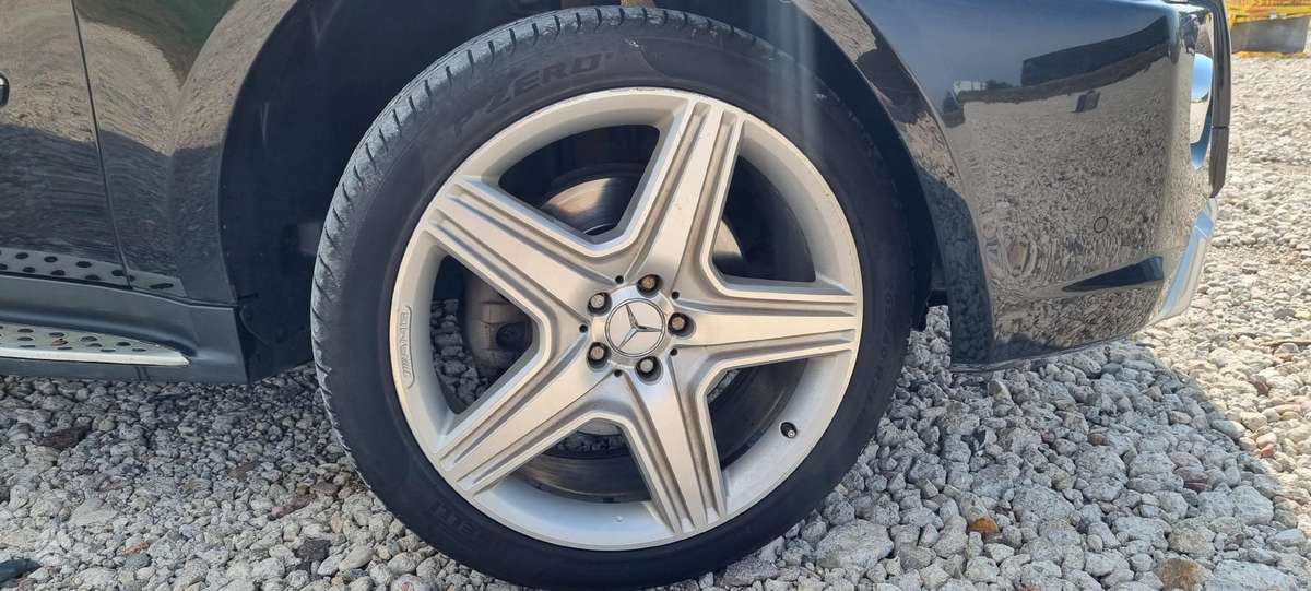 Mercedes-Benz ML550 2009 — photo 10
