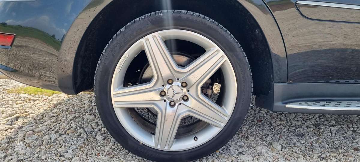 Mercedes-Benz ML550 2009 — photo 11