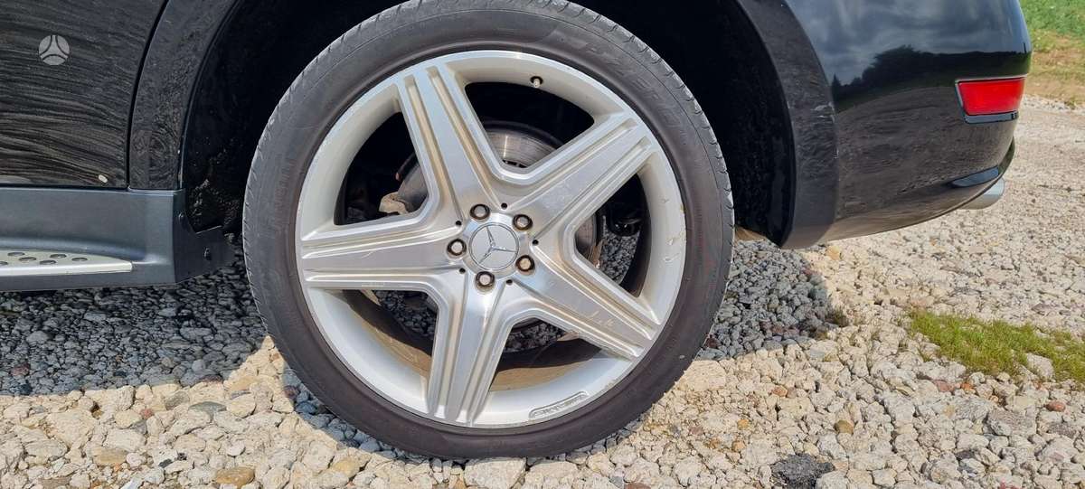 Mercedes-Benz ML550 2009 — photo 12