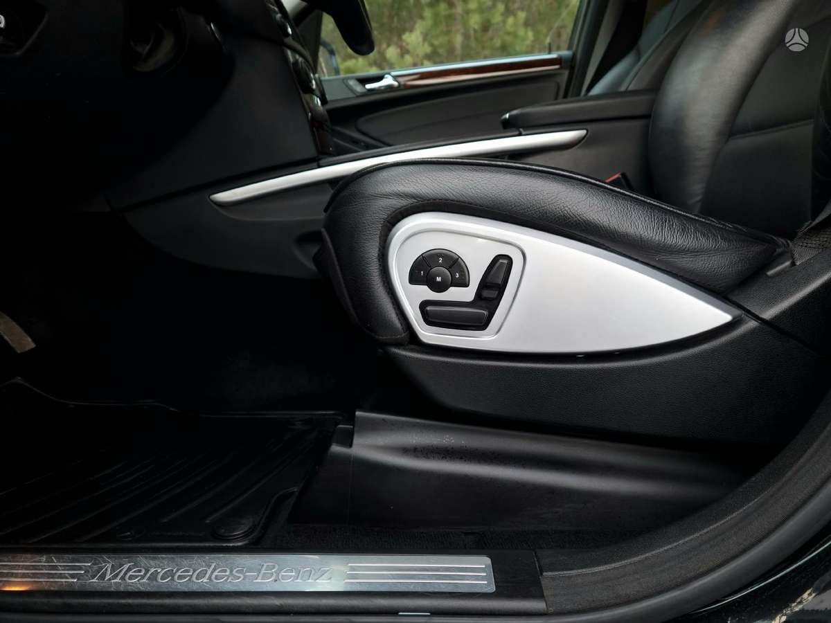 Mercedes-Benz ML550 2009 — photo 21