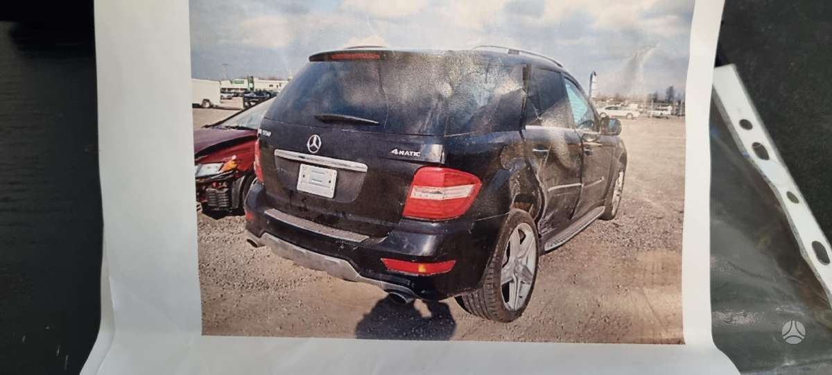 Mercedes-Benz ML550 2009 — photo 32
