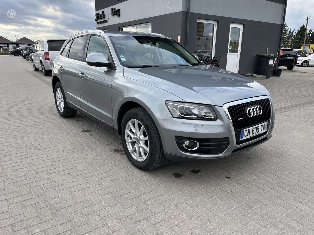 Audi Q5 2012 — вигляд ззаду