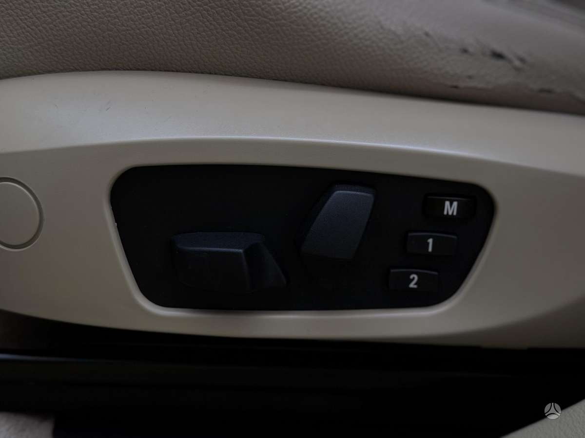 BMW X3 2012 — photo 22
