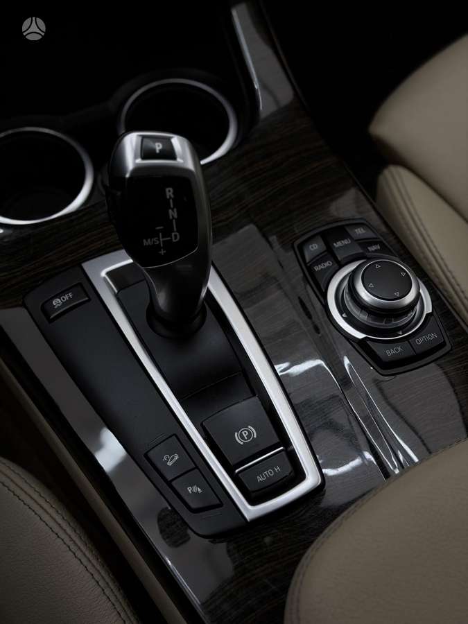 BMW X3 2012 — photo 24