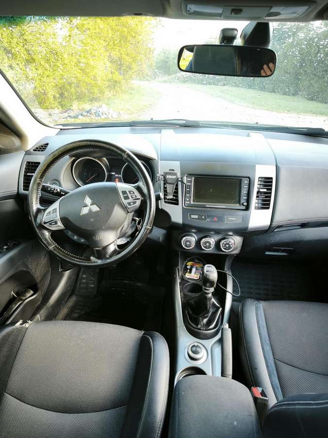 Mitsubishi Outlander 2013 — photo 8