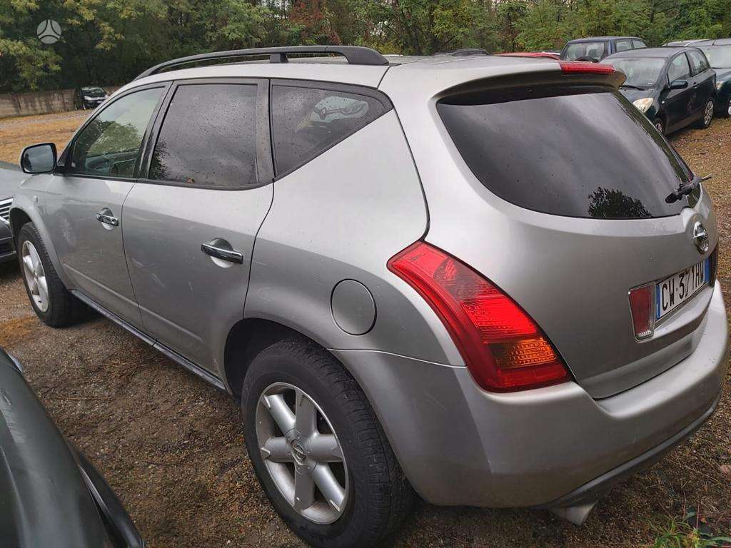 Nissan Murano 2005 — салон