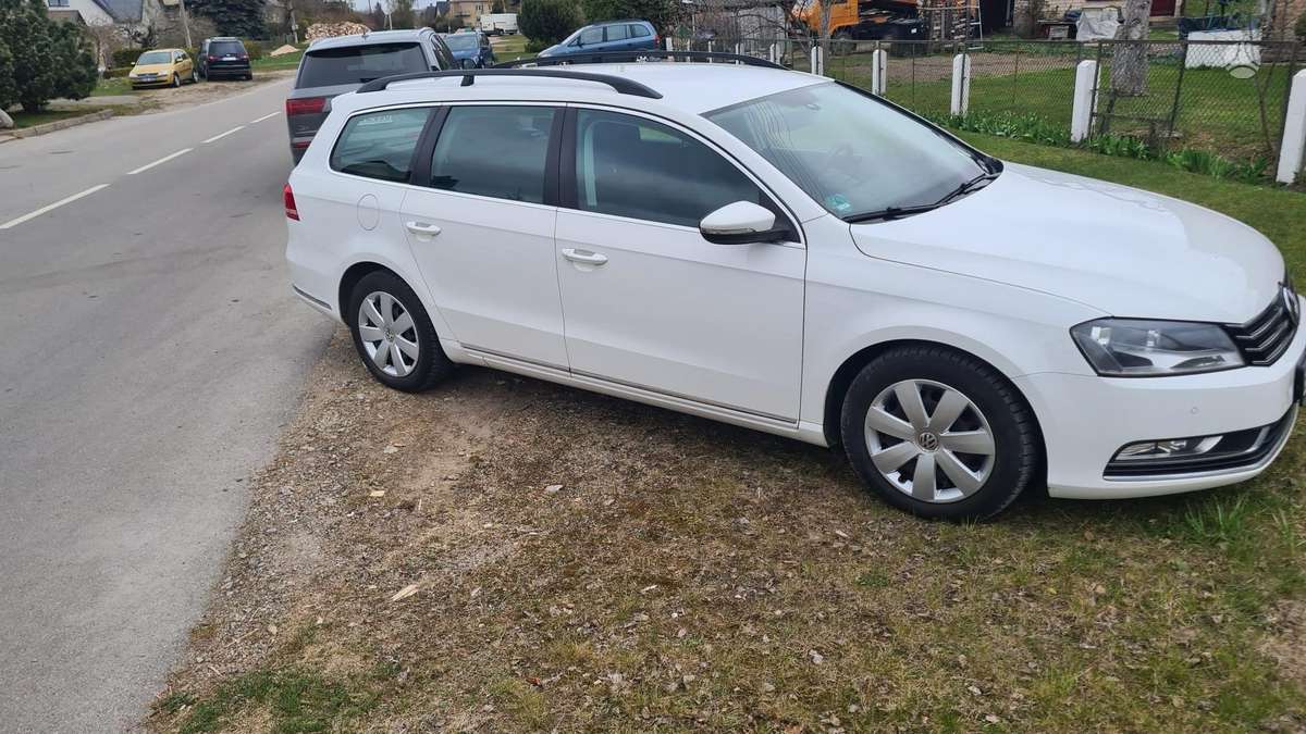 Volkswagen Passat 2014 — салон