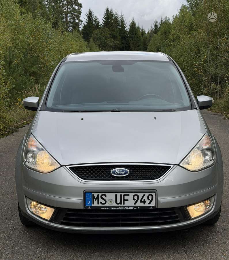 Ford Galaxy 2009 — photo 5