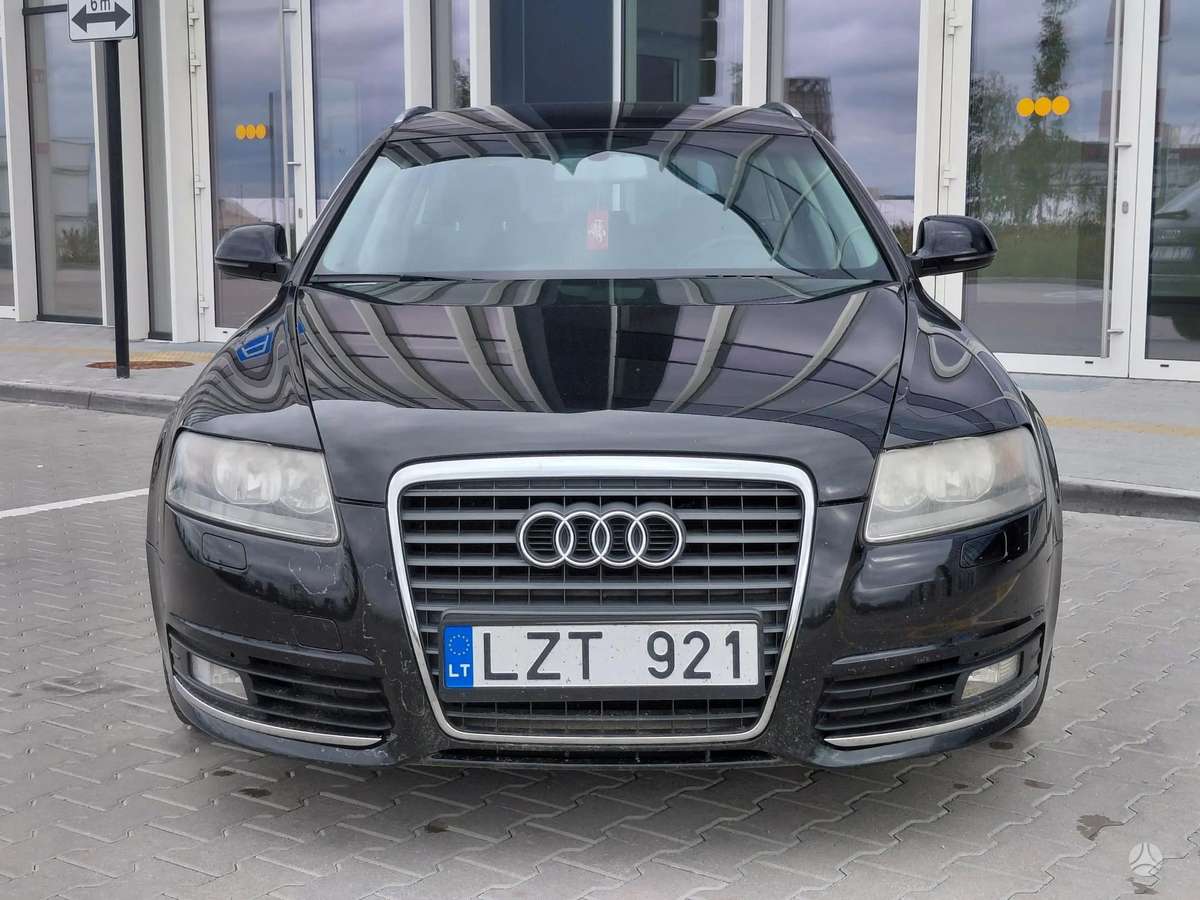 Audi A6 2010 — rear view