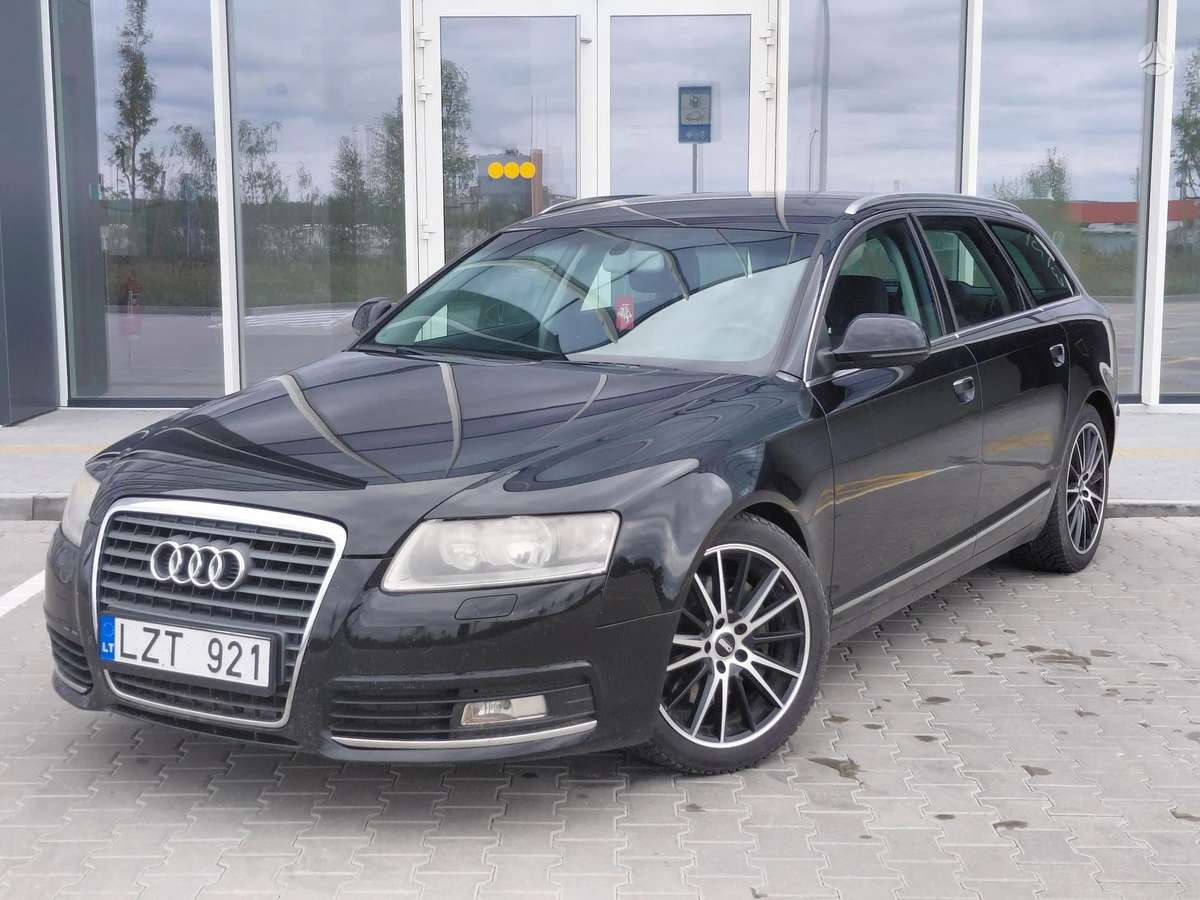 Audi A6 2010 — interior