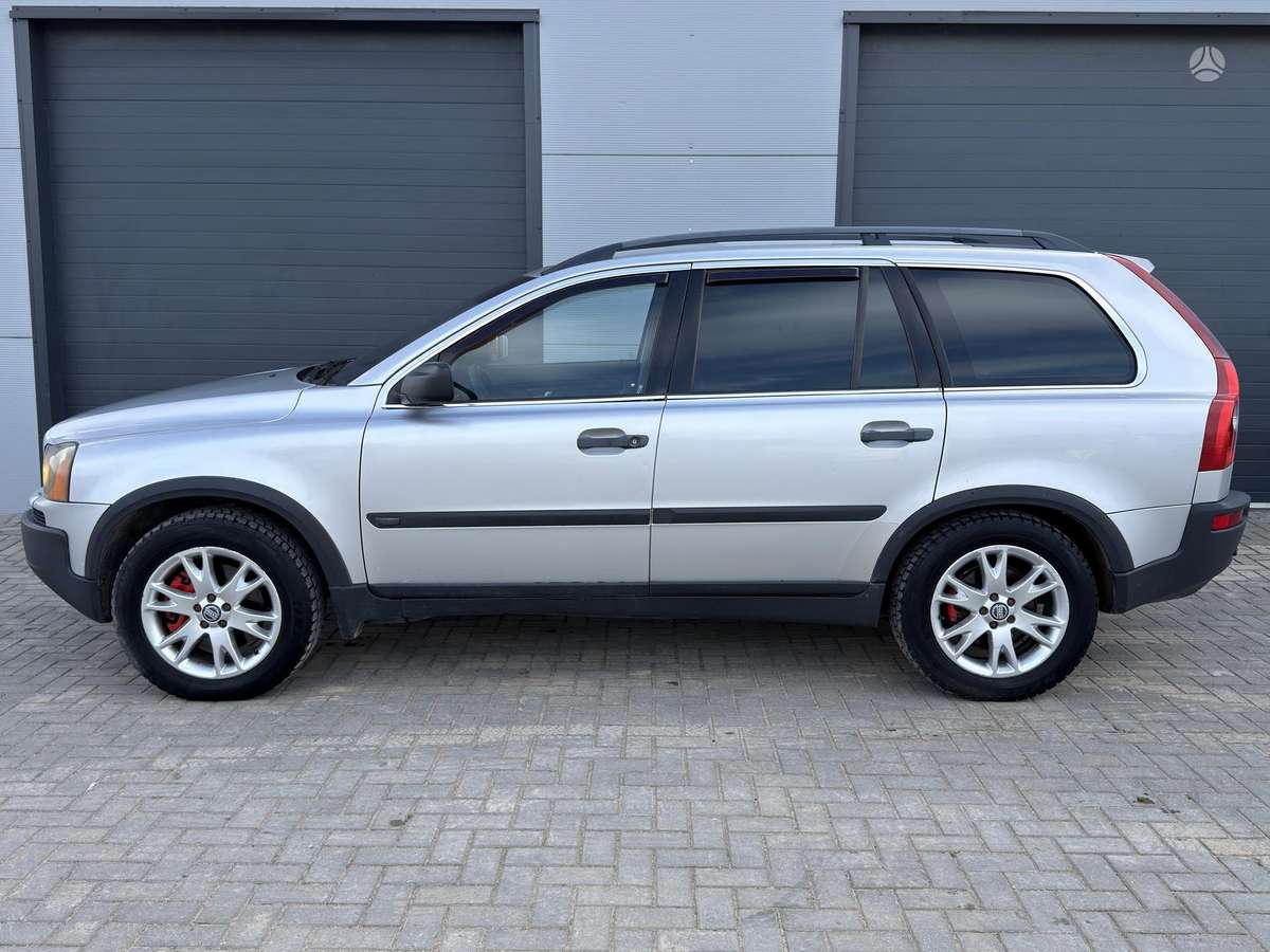 Volvo XC90 2004 — салон
