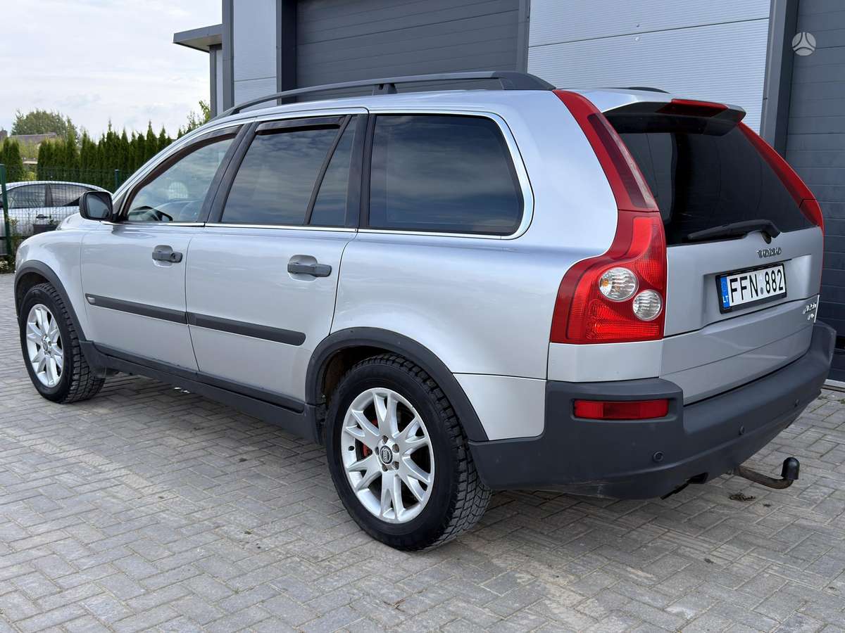 Volvo XC90 2004 — двигун 2401 cm³, 163 HP (120kW)