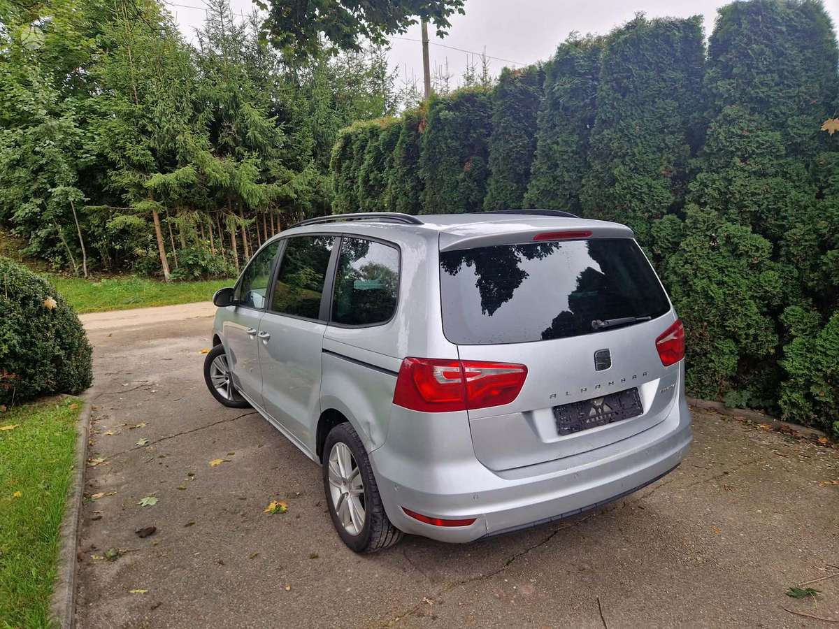 Seat Alhambra 2012 — interior