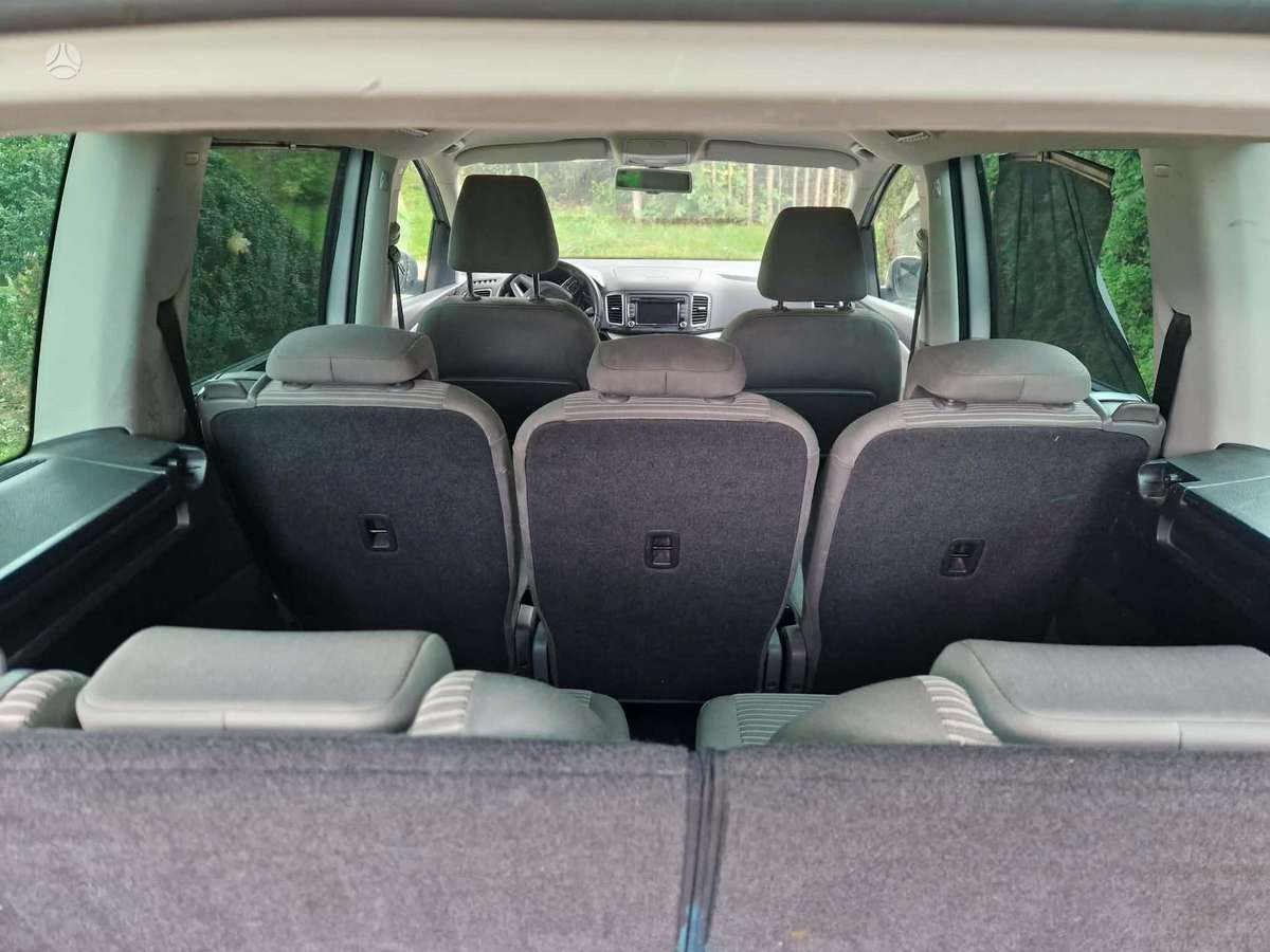 Seat Alhambra 2012 — photo 6