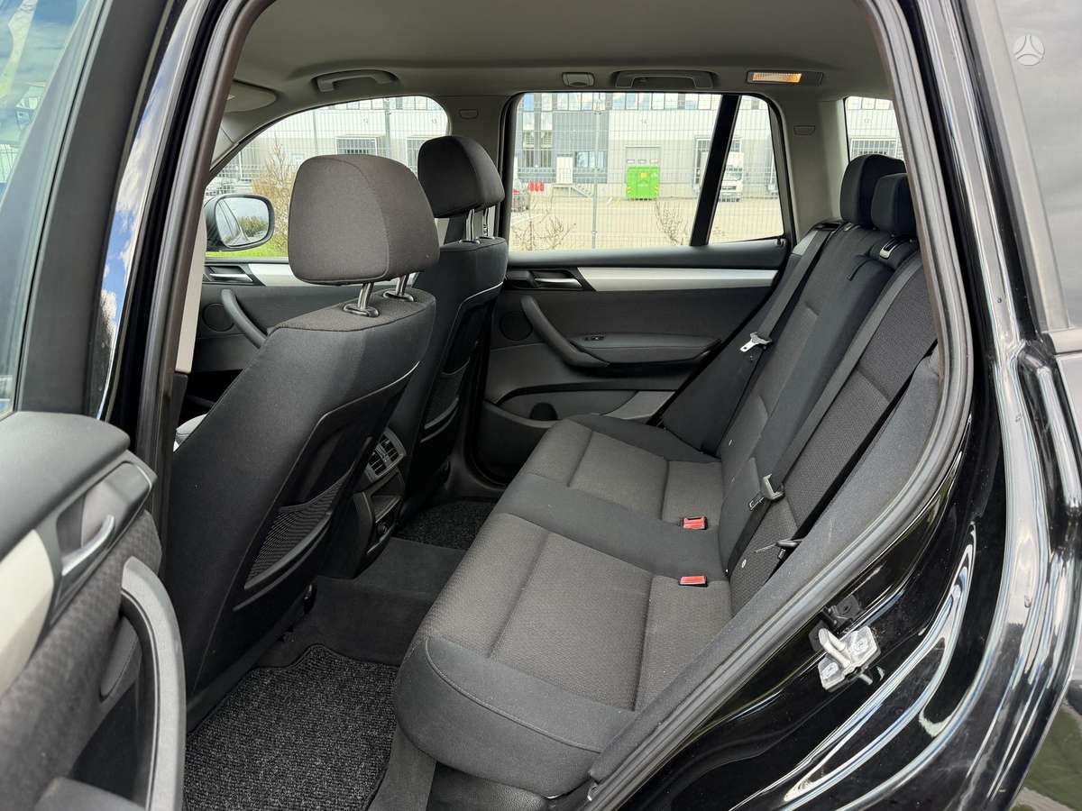 BMW X3 2011 — photo 10