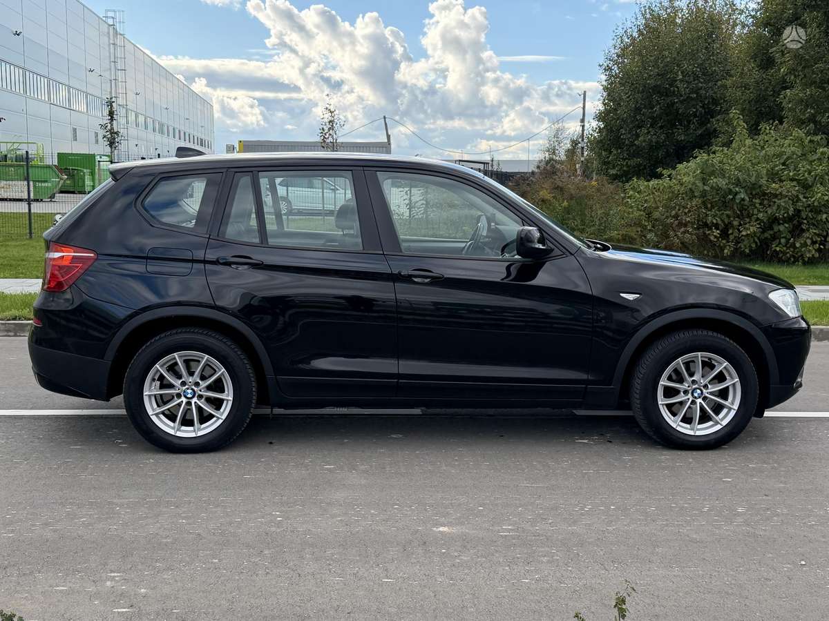 BMW X3 2011 — photo 5