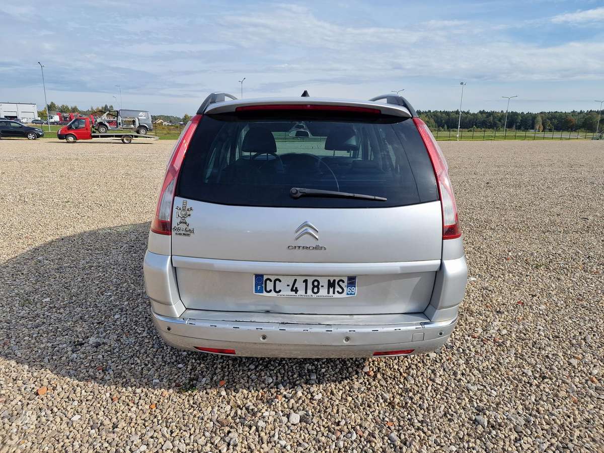 Citroen Grand 2012 — engine 1560 cm³, 111 HP (82kW)