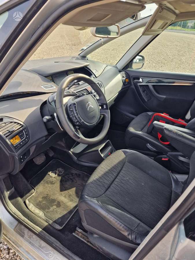 Citroen Grand 2012 — photo 9