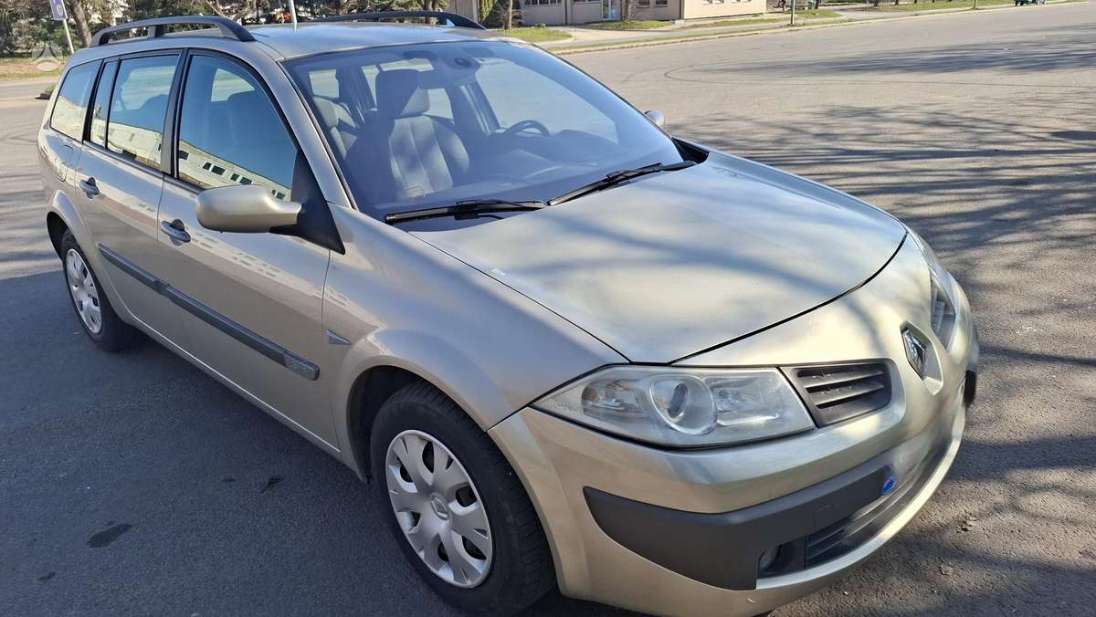 Renault Megane 2006 — вигляд ззаду