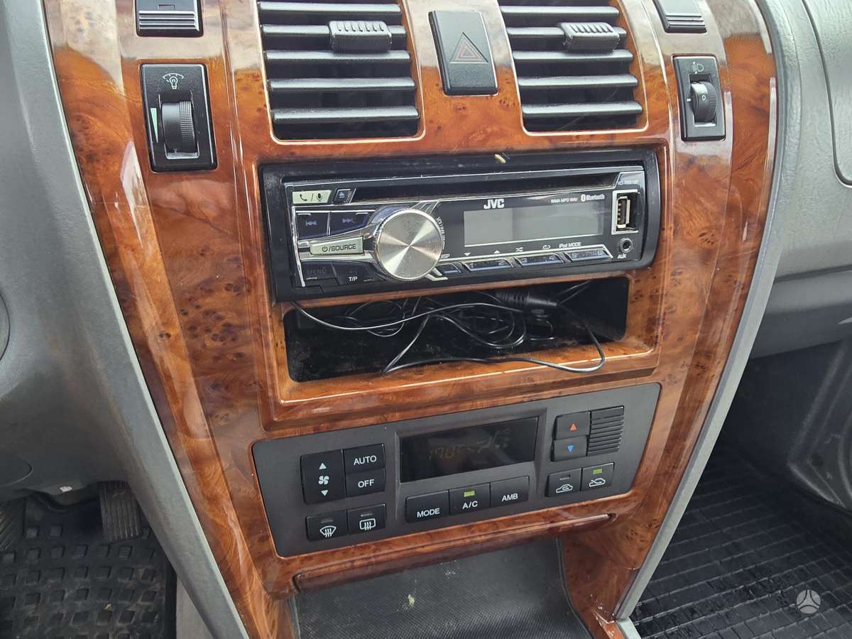 Hyundai Terracan 2004 — photo 17