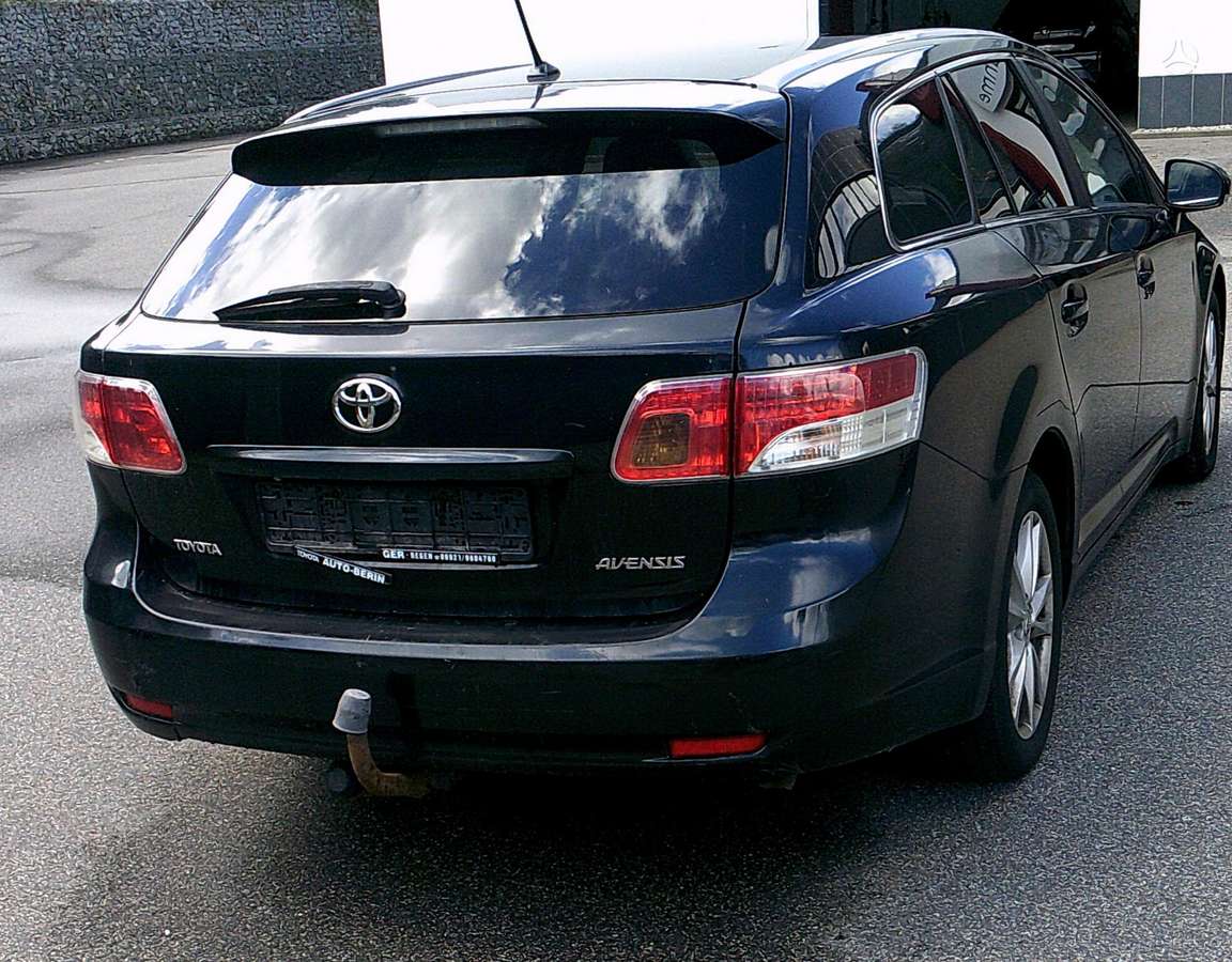 Toyota Avensis 2010 — photo 5