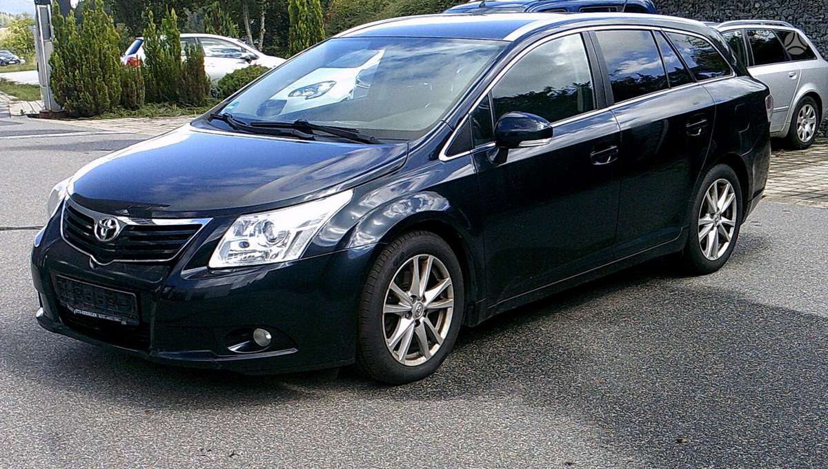Toyota Avensis 2010 — photo 7