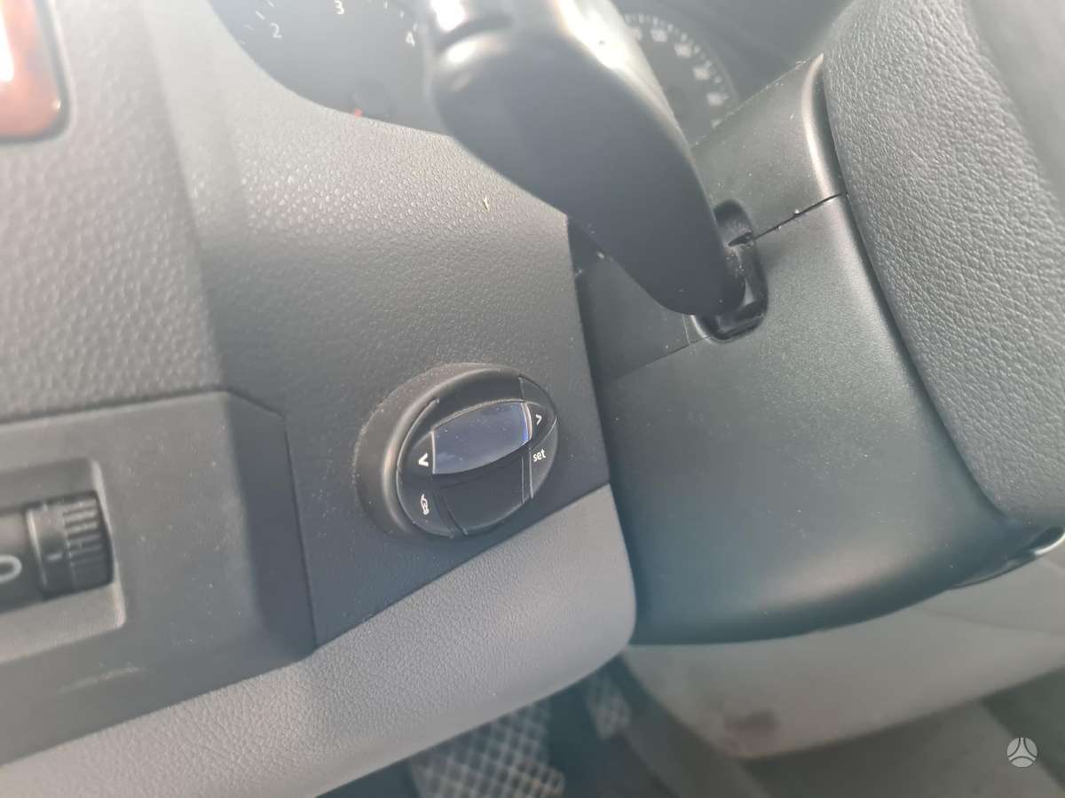 Volkswagen Transporter 2006 — photo 8
