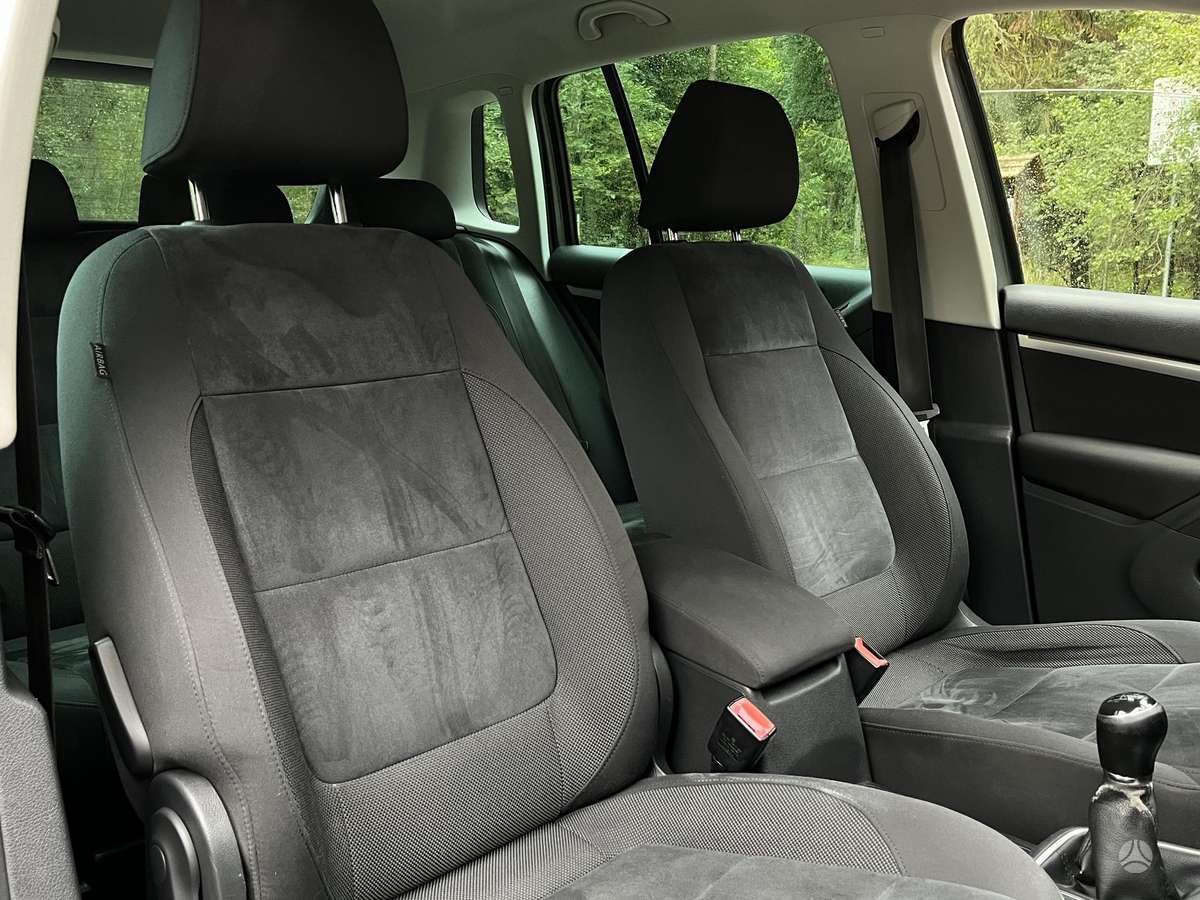 Volkswagen Tiguan 2012 — photo 10