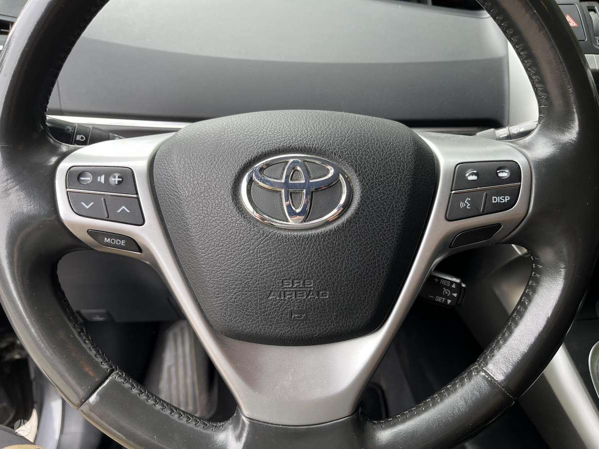 Toyota Verso 2015 — photo 10