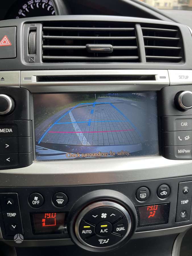 Toyota Verso 2015 — photo 14