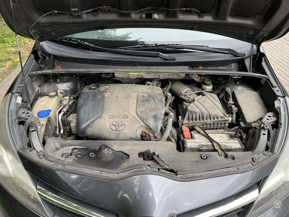 Toyota Verso 2015 — photo 19