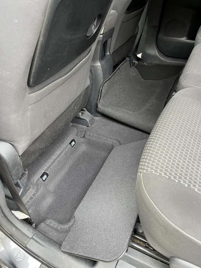 Toyota Verso 2015 — photo 26
